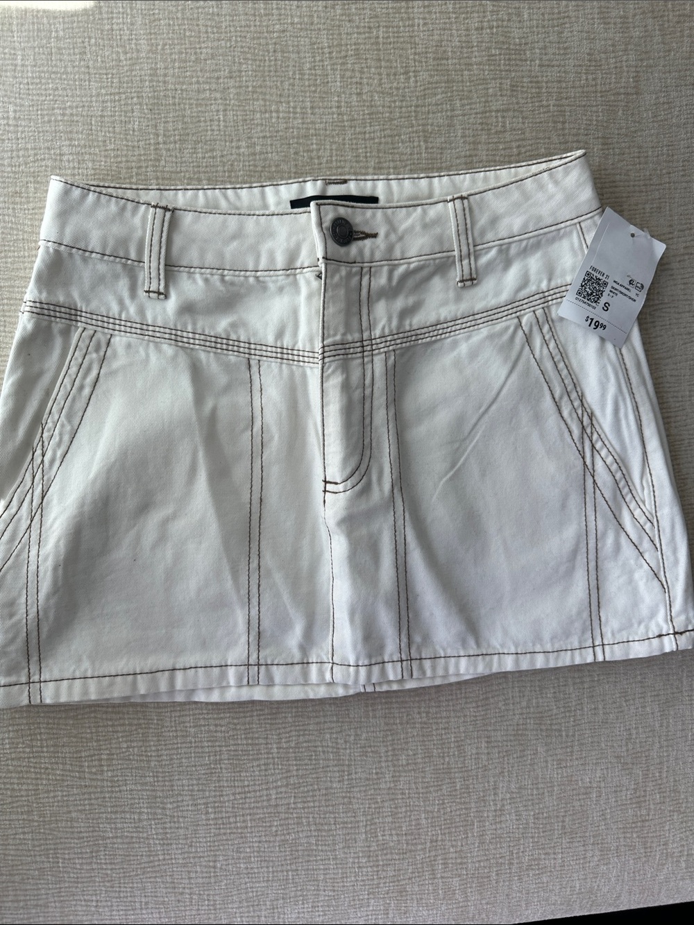 Forever 21 White Mini Skirt with Contrast Stitching